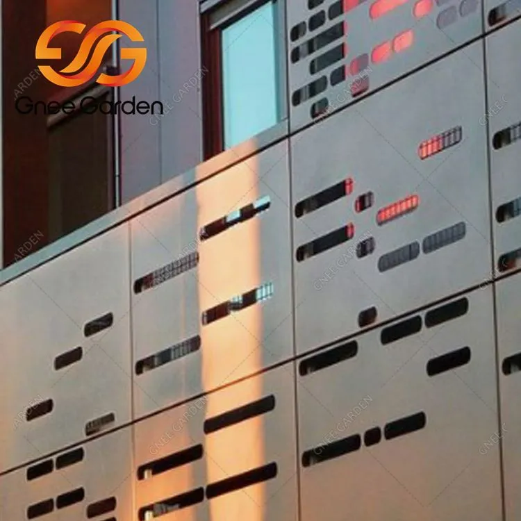 نمای پانل فلزی راه راه