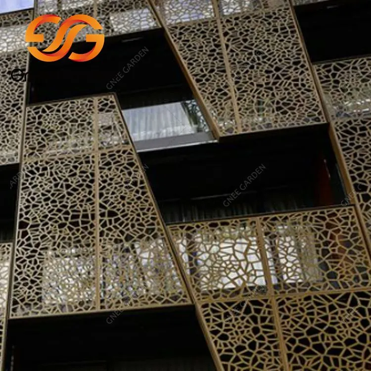 پانل های فولادی در فضای باز