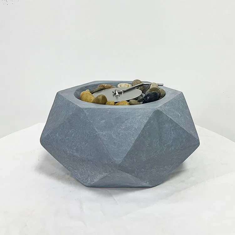 گودال کاسه آتش روی میز