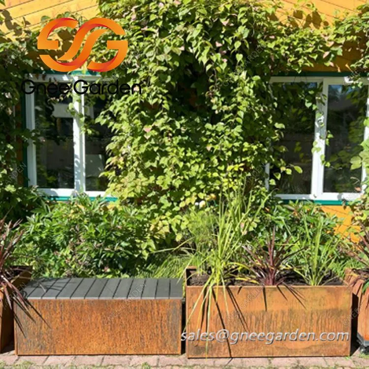 مبلمان خیابان استیل هوازدگی